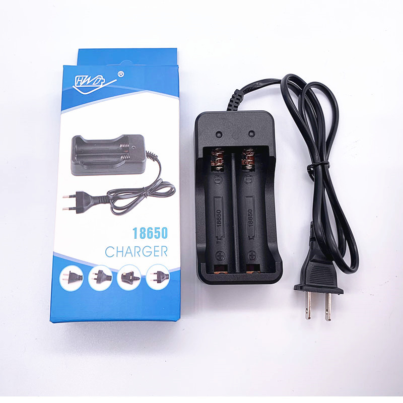 18650雙燈雙槽充電器 智能多功能充電器美規歐規3.7V 4.2V充電器